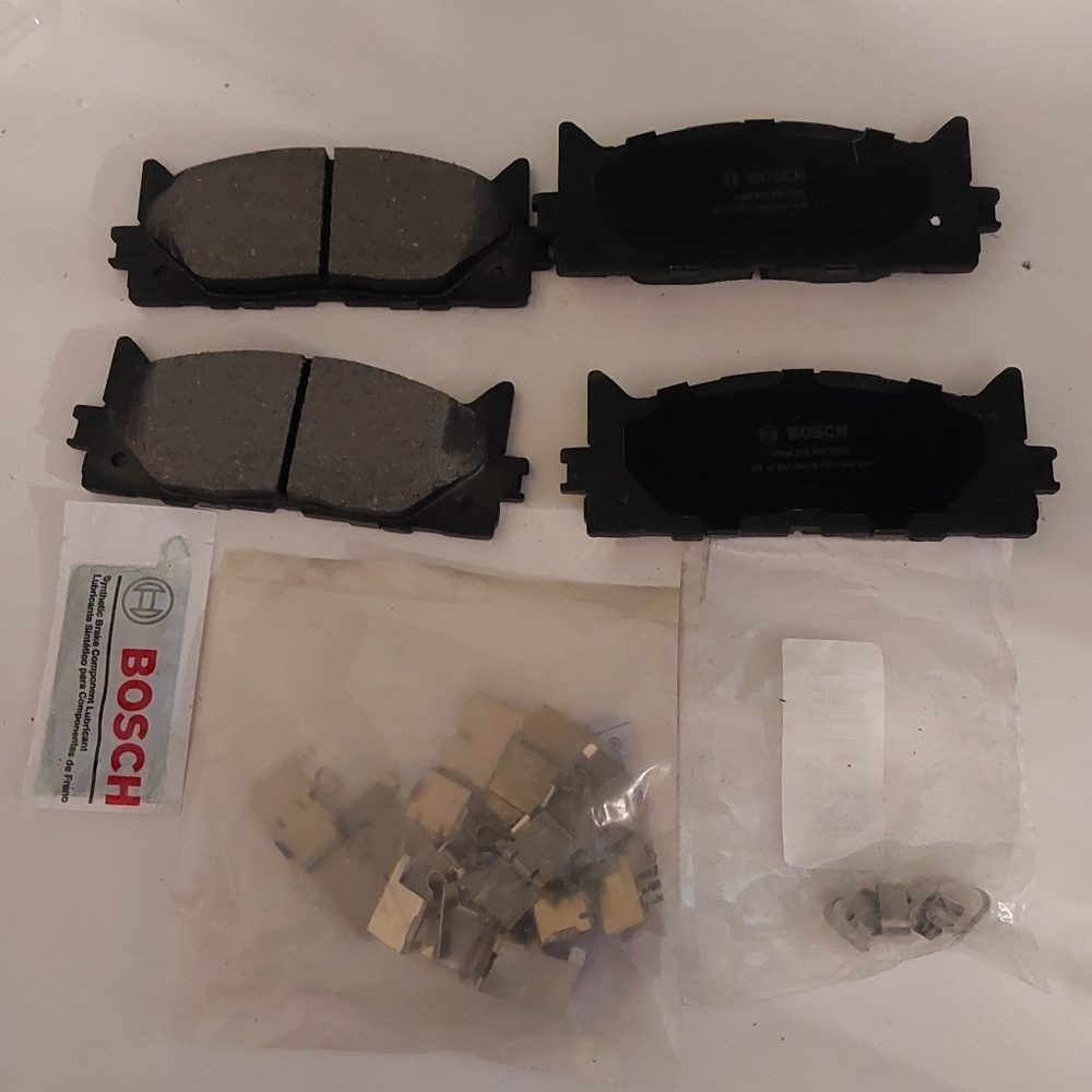 Ceramic Disc Brake pad set for Lexus Toyota Avalon Camrry (14)